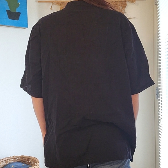 ♡Vintage black blouse w/ pockets & wooden buttons♡ - Picture 5 of 12